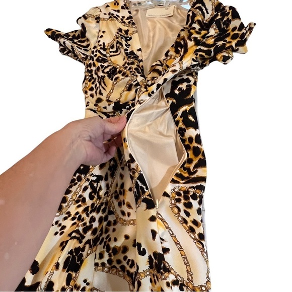 Rebecca Minkoff Silk Knotted V Neck Short Sleeve Mini Dress 2 Animal Novelty - Picture 9 of 14